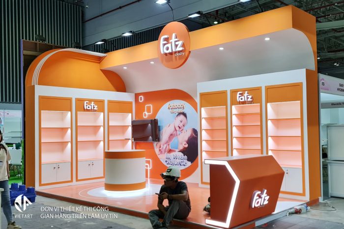 Bí quyết trang trí gian hàng hội chợ đơn giản mà ấn tượng để thu hút khách hàng